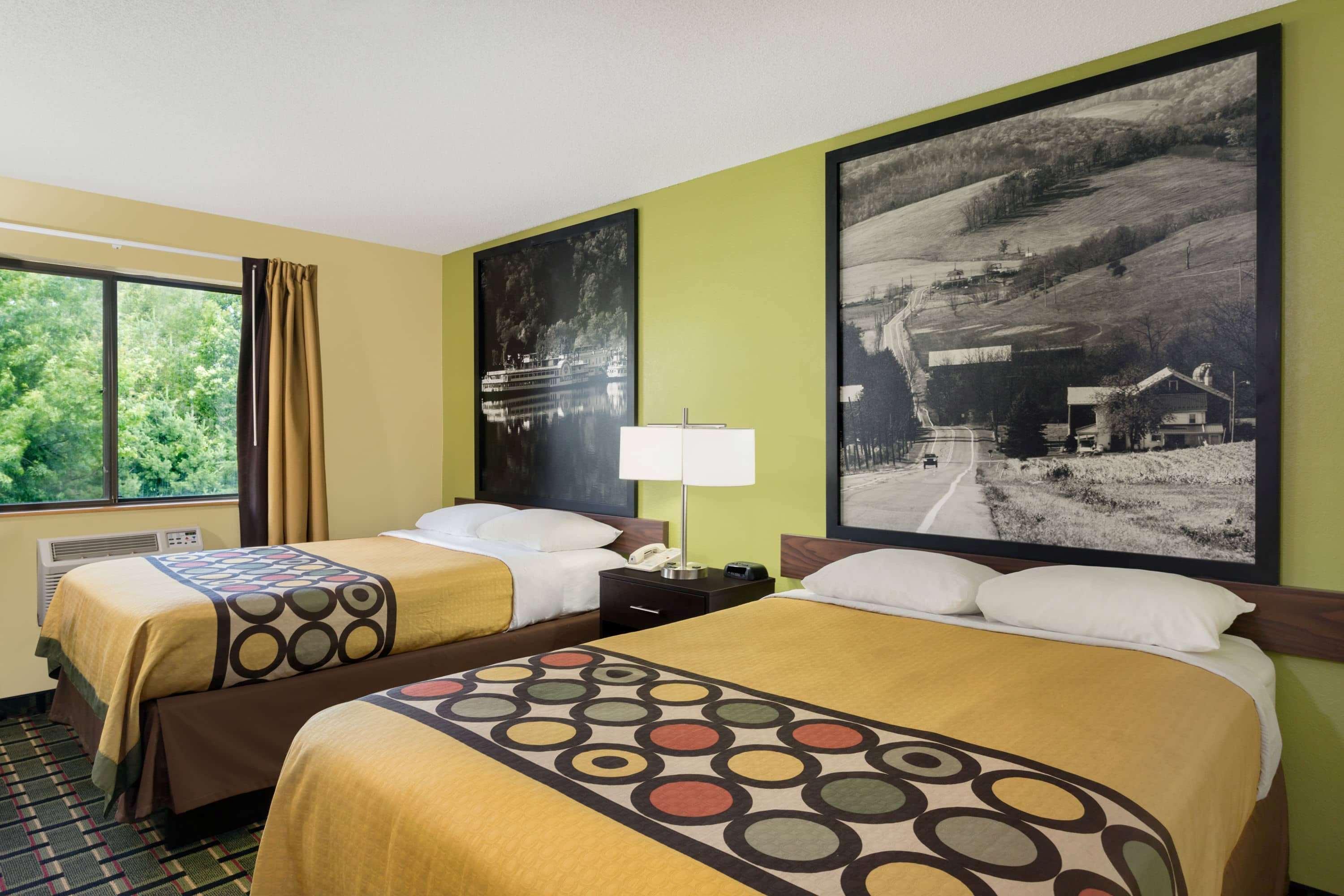Super 8 By Wyndham Marietta Motel Luaran gambar