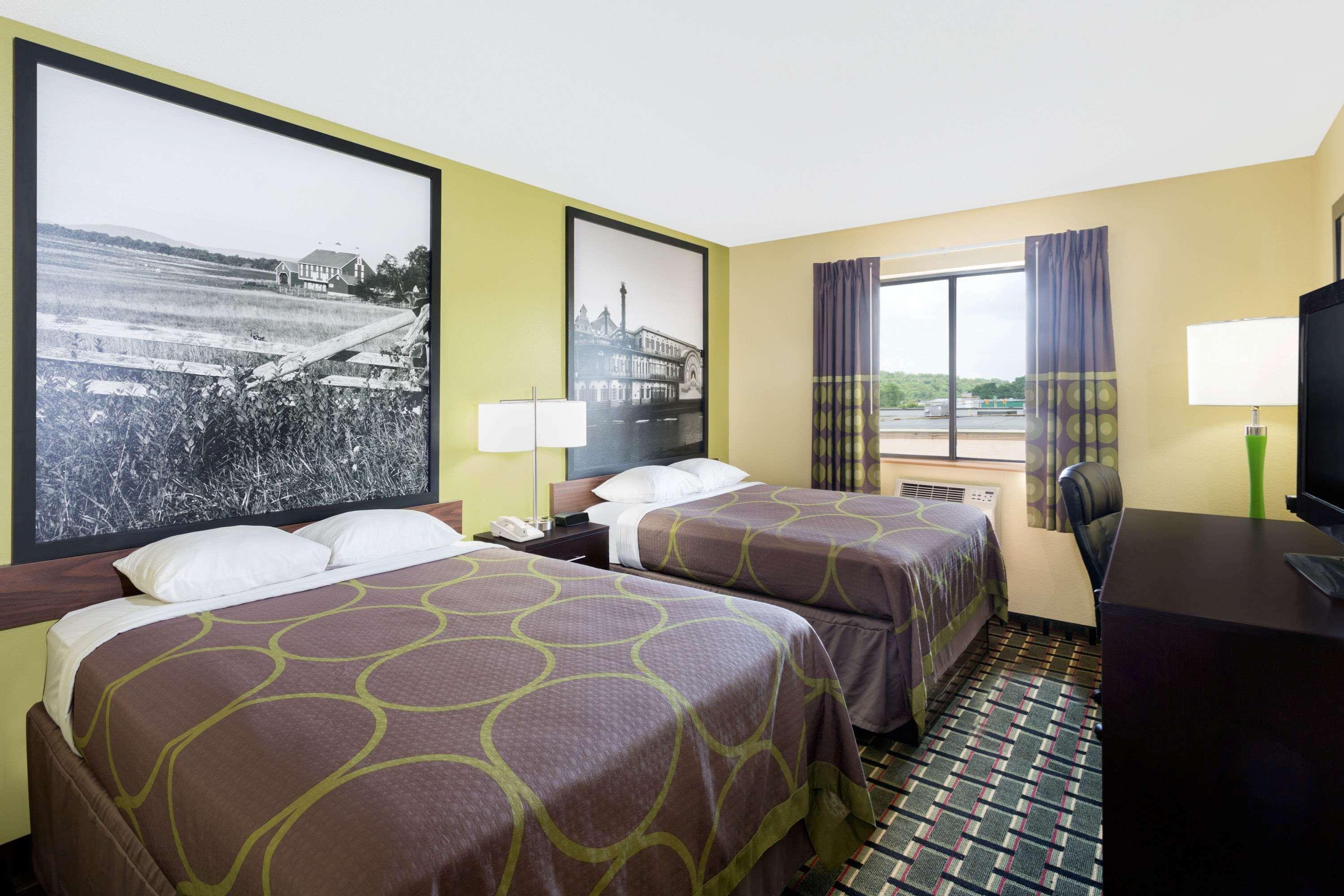 Super 8 By Wyndham Marietta Motel Luaran gambar